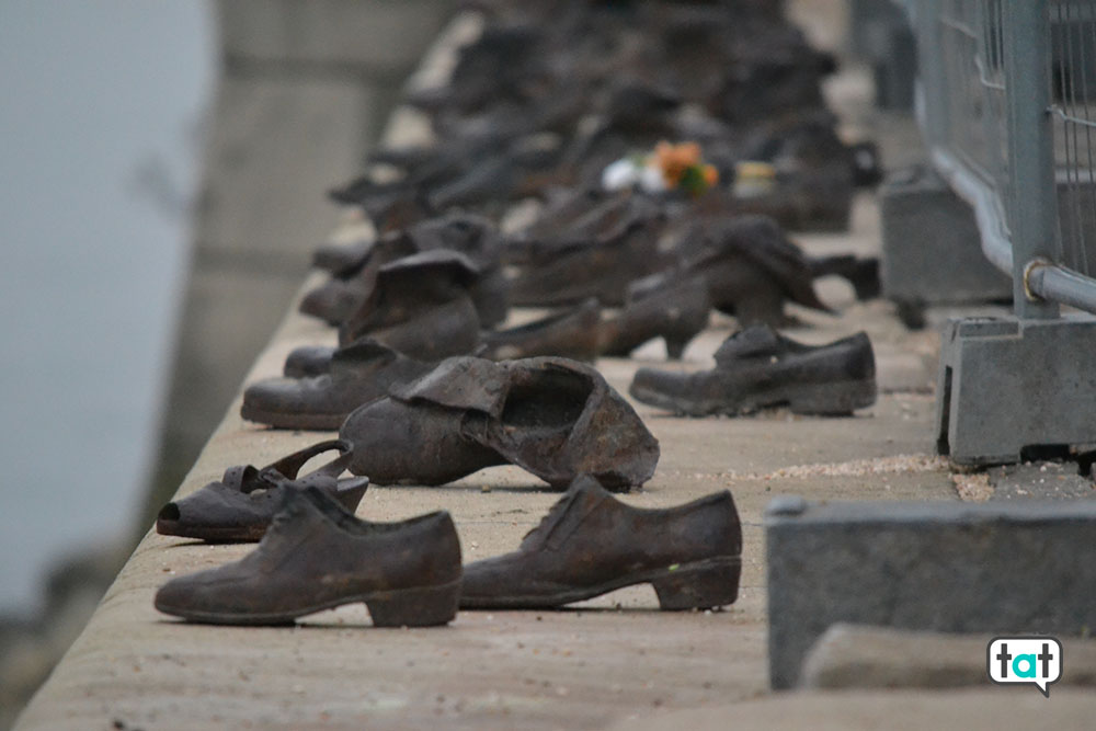 budapest shoes memorial