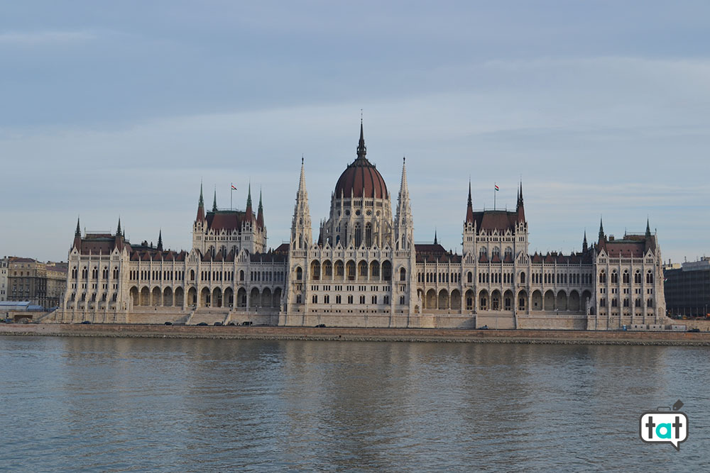 budapest parlamento giorno